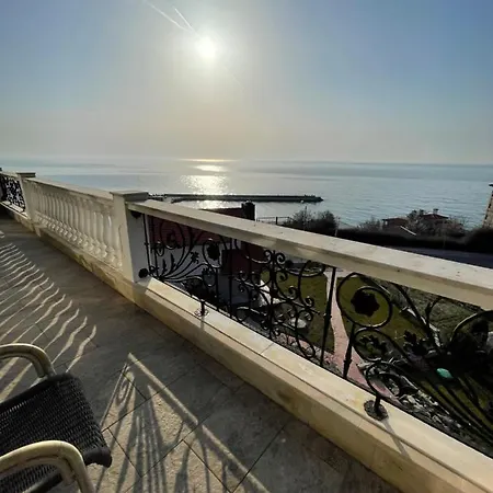 Apart-hotel Katalina *