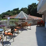 Katalina Lägenhetshotell 4*