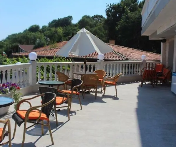 Katalina アパートホテル 4*