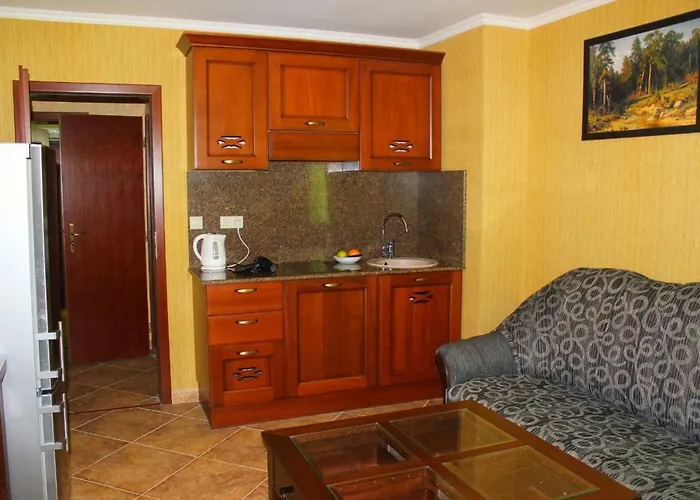 Katalina アパートホテル 4*