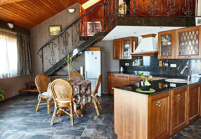 Katalina ヴァルナ